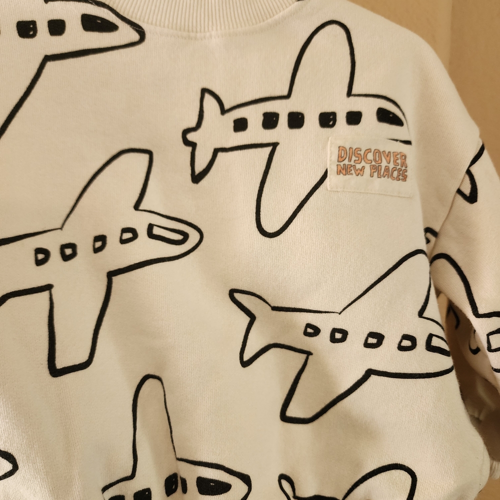 Zara White and Black Airplane Sweater